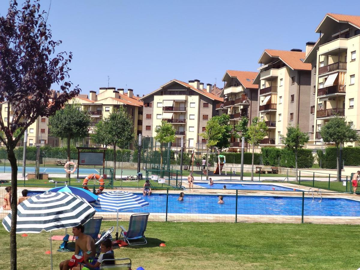 Apartamento Isabella Appartement Jaca Buitenkant foto