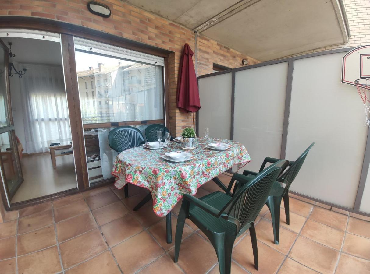 Apartamento Isabella Appartement Jaca Buitenkant foto